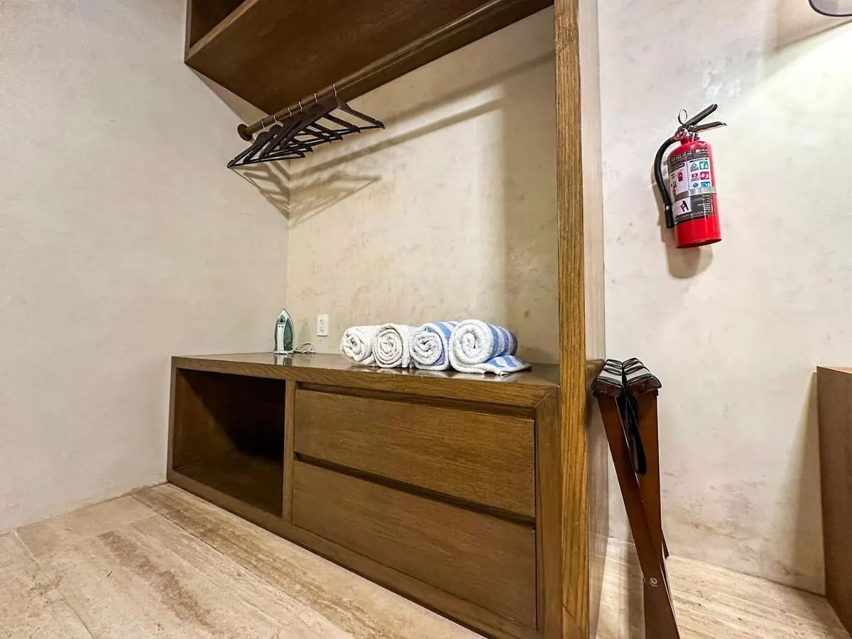 Modern Studio Tulum 0*,